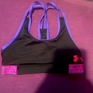 Girls size Small Under Armour Sports Bra